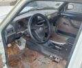 Белый ГАЗ 31029 Волга, объемом двигателя 2.5 л и пробегом 300 тыс. км за 168 $, фото 2 на Automoto.ua