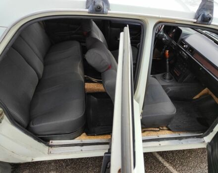 Білий ГАЗ 31029 Волга, об'ємом двигуна 2.4 л та пробігом 170 тис. км за 900 $, фото 4 на Automoto.ua