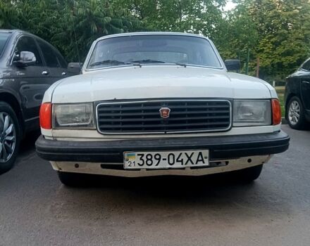 Белый ГАЗ 31029 Волга, объемом двигателя 2.4 л и пробегом 250 тыс. км за 600 $, фото 2 на Automoto.ua