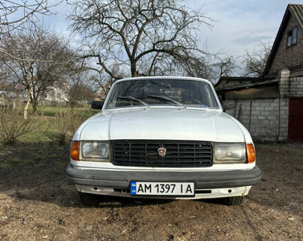 Белый ГАЗ 31029 Волга, объемом двигателя 2.4 л и пробегом 233 тыс. км за 1100 $, фото 1 на Automoto.ua