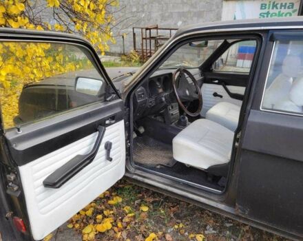 Черный ГАЗ 31029 Волга, объемом двигателя 2.4 л и пробегом 300 тыс. км за 953 $, фото 2 на Automoto.ua