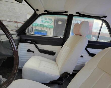 Черный ГАЗ 31029 Волга, объемом двигателя 2.4 л и пробегом 300 тыс. км за 953 $, фото 4 на Automoto.ua