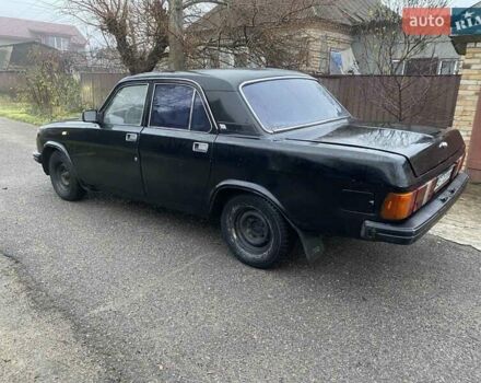 Черный ГАЗ 31029 Волга, объемом двигателя 2.45 л и пробегом 250 тыс. км за 826 $, фото 2 на Automoto.ua