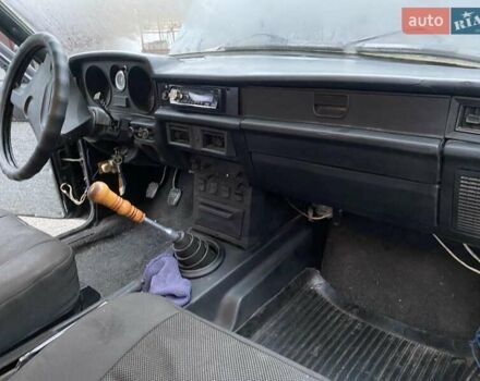 Черный ГАЗ 31029 Волга, объемом двигателя 2.45 л и пробегом 250 тыс. км за 826 $, фото 5 на Automoto.ua