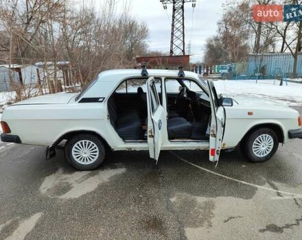 Серый ГАЗ 31029 Волга, объемом двигателя 2.5 л и пробегом 150 тыс. км за 1100 $, фото 4 на Automoto.ua