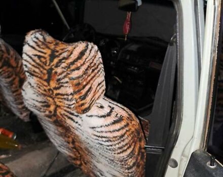 Серый ГАЗ 31029 Волга, объемом двигателя 2.4 л и пробегом 50 тыс. км за 450 $, фото 2 на Automoto.ua