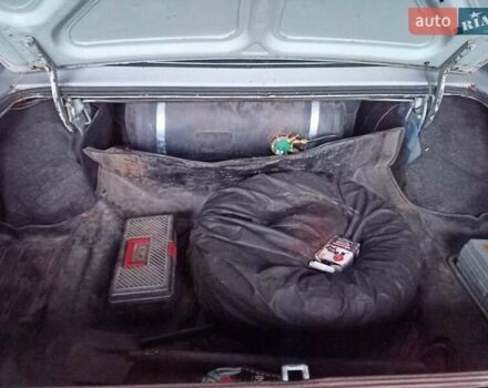 Серый ГАЗ 31029 Волга, объемом двигателя 2.4 л и пробегом 200 тыс. км за 650 $, фото 5 на Automoto.ua