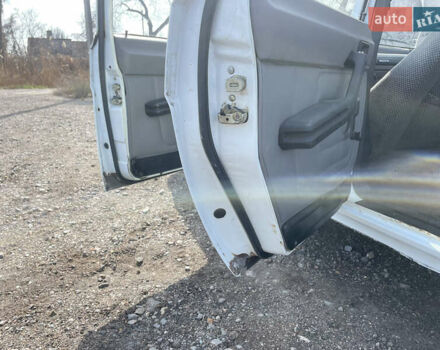 Білий ГАЗ 3110 Волга, об'ємом двигуна 2.45 л та пробігом 20 тис. км за 3000 $, фото 11 на Automoto.ua