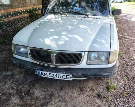 Білий ГАЗ 3110 Волга, об'ємом двигуна 2.45 л та пробігом 100 тис. км за 950 $, фото 2 на Automoto.ua