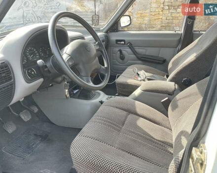 Білий ГАЗ 3110 Волга, об'ємом двигуна 2.45 л та пробігом 20 тис. км за 3000 $, фото 18 на Automoto.ua