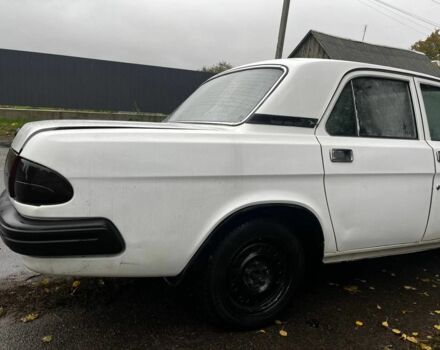 Белый ГАЗ 3110 Волга, объемом двигателя 2.4 л и пробегом 316 тыс. км за 900 $, фото 3 на Automoto.ua