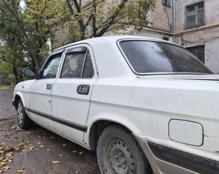 ГАЗ 3110 Волга 1999 в Кривом Роге на Automoto.ua Белый ГАЗ 3110 Волга, объемом двигателя 2 л и пробегом 200 тыс. км за 1307 $, фото 1 на Automoto.ua
