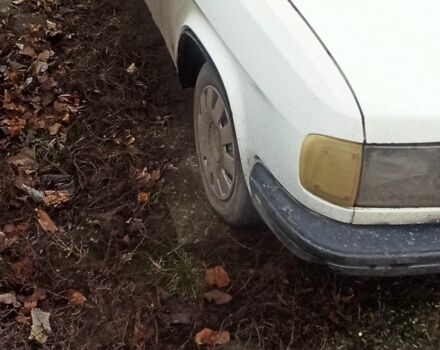 Белый ГАЗ 3110 Волга, объемом двигателя 2.4 л и пробегом 2 тыс. км за 828 $, фото 3 на Automoto.ua