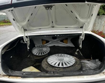 Белый ГАЗ 3110 Волга, объемом двигателя 2.4 л и пробегом 316 тыс. км за 900 $, фото 4 на Automoto.ua