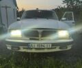 Белый ГАЗ 3110 Волга, объемом двигателя 2.5 л и пробегом 200 тыс. км за 403 $, фото 1 на Automoto.ua