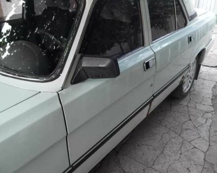 Белый ГАЗ 3110 Волга, объемом двигателя 2.5 л и пробегом 135 тыс. км за 2130 $, фото 2 на Automoto.ua