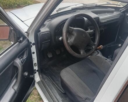 ГАЗ 3110 Волга 1999 в Днепре (Днепропетровске) на Automoto.ua Белый ГАЗ 3110 Волга, объемом двигателя 2 л и пробегом 150 тыс. км за 1200 $, фото 6 на Automoto.ua