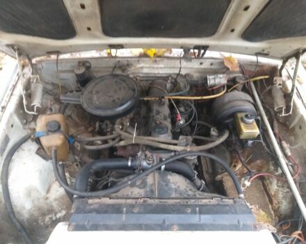 Белый ГАЗ 3110 Волга, объемом двигателя 2.4 л и пробегом 141 тыс. км за 800 $, фото 5 на Automoto.ua