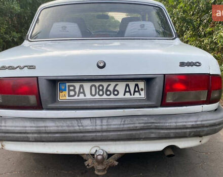 Белый ГАЗ 3110 Волга, объемом двигателя 2.5 л и пробегом 200 тыс. км за 999 $, фото 3 на Automoto.ua