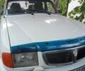 Белый ГАЗ 3110 Волга, объемом двигателя 2.4 л и пробегом 300 тыс. км за 1100 $, фото 1 на Automoto.ua