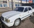 Белый ГАЗ 3110 Волга, объемом двигателя 2.5 л и пробегом 379 тыс. км за 1190 $, фото 1 на Automoto.ua