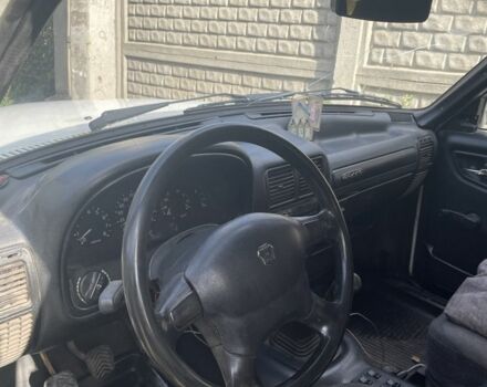 ГАЗ 3110 Волга 2000 в Днепре (Днепропетровске) на Automoto.ua Белый ГАЗ 3110 Волга, объемом двигателя 2.4 л и пробегом 200 тыс. км за 430 $, фото 3 на Automoto.ua