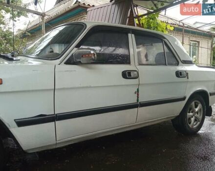 Белый ГАЗ 3110 Волга, объемом двигателя 2.45 л и пробегом 100 тыс. км за 600 $, фото 1 на Automoto.ua