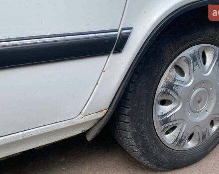 Белый ГАЗ 3110 Волга, объемом двигателя 2.5 л и пробегом 200 тыс. км за 999 $, фото 8 на Automoto.ua