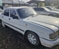 Белый ГАЗ 3110 Волга, объемом двигателя 2.5 л и пробегом 329 тыс. км за 1190 $, фото 1 на Automoto.ua