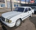 Белый ГАЗ 3110 Волга, объемом двигателя 2.5 л и пробегом 379 тыс. км за 1190 $, фото 3 на Automoto.ua