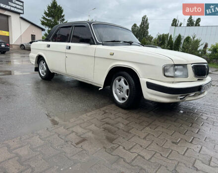 Білий ГАЗ 3110 Волга, об'ємом двигуна 2.45 л та пробігом 250 тис. км за 1250 $, фото 1 на Automoto.ua