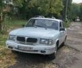 Белый ГАЗ 3110 Волга, объемом двигателя 2.3 л и пробегом 100 тыс. км за 1000 $, фото 1 на Automoto.ua