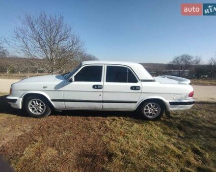 Белый ГАЗ 3110 Волга, объемом двигателя 2.4 л и пробегом 270 тыс. км за 1700 $, фото 4 на Automoto.ua