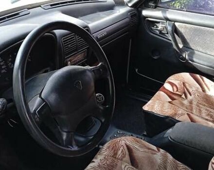 Белый ГАЗ 3110 Волга, объемом двигателя 2.45 л и пробегом 198 тыс. км за 1100 $, фото 3 на Automoto.ua