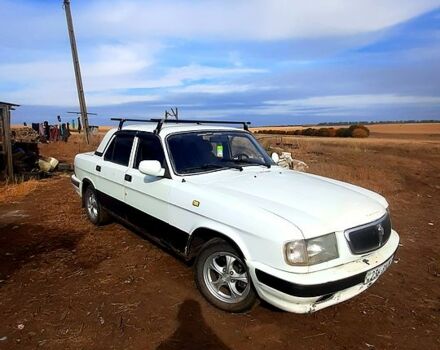 Белый ГАЗ 3110 Волга, объемом двигателя 2.3 л и пробегом 200 тыс. км за 800 $, фото 2 на Automoto.ua