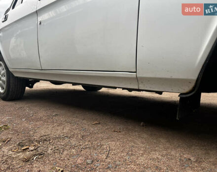 ГАЗ 3110 Волга 2002 в Коростене на Automoto.ua Белый ГАЗ 3110 Волга, объемом двигателя 2.45 л и пробегом 35 тыс. км за 2999 $, фото 12 на Automoto.ua