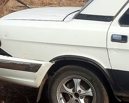 Белый ГАЗ 3110 Волга, объемом двигателя 2.3 л и пробегом 200 тыс. км за 800 $, фото 4 на Automoto.ua