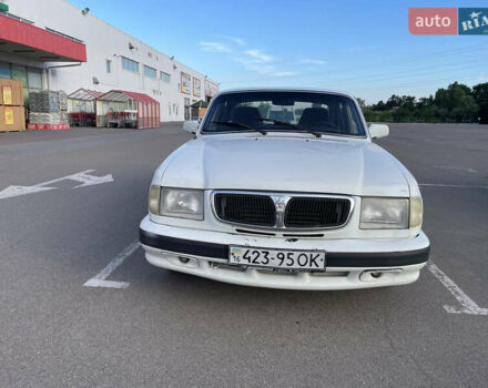 Белый ГАЗ 3110 Волга, объемом двигателя 2.4 л и пробегом 189 тыс. км за 1200 $, фото 1 на Automoto.ua
