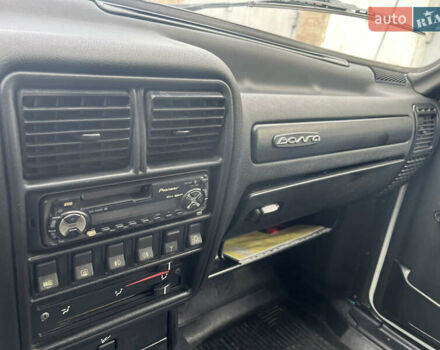 ГАЗ 3110 Волга 2002 в Коростене на Automoto.ua Белый ГАЗ 3110 Волга, объемом двигателя 2.45 л и пробегом 35 тыс. км за 2999 $, фото 28 на Automoto.ua