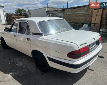 Белый ГАЗ 3110 Волга, объемом двигателя 2.4 л и пробегом 310 тыс. км за 950 $, фото 7 на Automoto.ua
