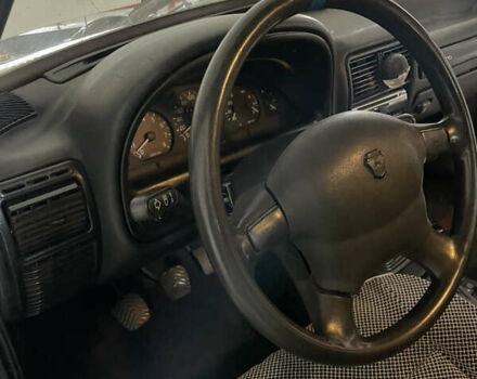 Белый ГАЗ 3110 Волга, объемом двигателя 2.3 л и пробегом 173 тыс. км за 831 $, фото 2 на Automoto.ua