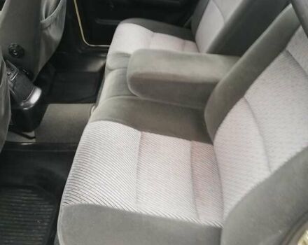 Белый ГАЗ 3110 Волга, объемом двигателя 2.4 л и пробегом 224 тыс. км за 2300 $, фото 6 на Automoto.ua