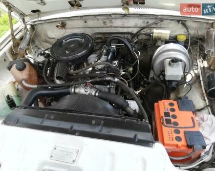 Белый ГАЗ 3110 Волга, объемом двигателя 2.4 л и пробегом 224 тыс. км за 2300 $, фото 4 на Automoto.ua