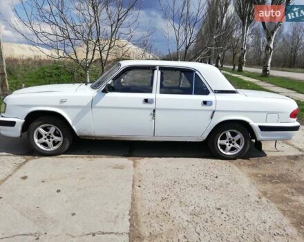 Белый ГАЗ 3110 Волга, объемом двигателя 2.4 л и пробегом 224 тыс. км за 2300 $, фото 3 на Automoto.ua