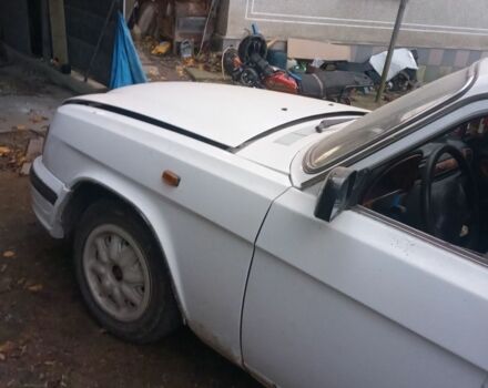 ГАЗ 3110 Волга 2003 у Івано-Франківську на Automoto.ua Білий ГАЗ 3110 Волга, об'ємом двигуна 2.4 л та пробігом 242 тис. км за 1300 $, фото 3 на Automoto.ua