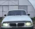 Белый ГАЗ 3110 Волга, объемом двигателя 2.4 л и пробегом 230 тыс. км за 999 $, фото 1 на Automoto.ua