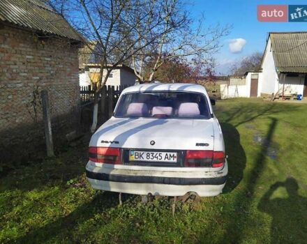 Белый ГАЗ 3110 Волга, объемом двигателя 2.4 л и пробегом 105 тыс. км за 1100 $, фото 2 на Automoto.ua