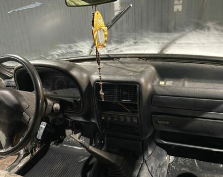 Білий ГАЗ 3110 Волга, об'ємом двигуна 2.4 л та пробігом 3 тис. км за 597 $, фото 6 на Automoto.ua