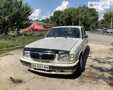 Белый ГАЗ 3110 Волга, объемом двигателя 2.3 л и пробегом 350 тыс. км за 400 $, фото 1 на Automoto.ua