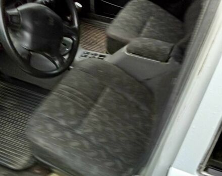 Белый ГАЗ 3110 Волга, объемом двигателя 2.4 л и пробегом 3 тыс. км за 595 $, фото 5 на Automoto.ua